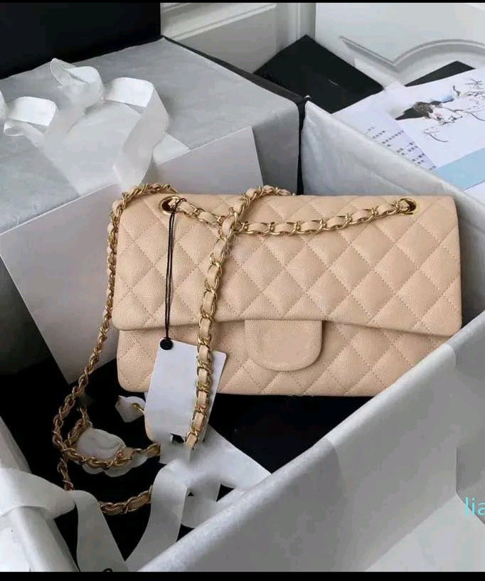 CHANEL Crossbody